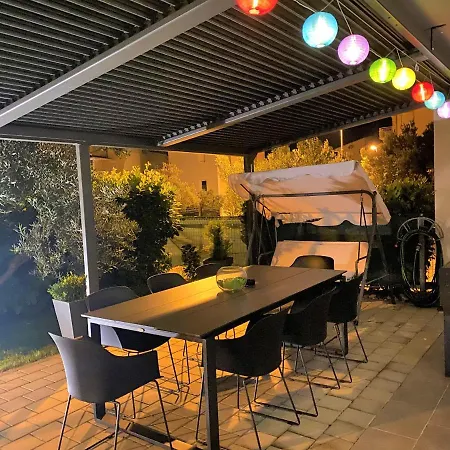 Lux Sea Shell With Jacuzzi Apartament Makarska