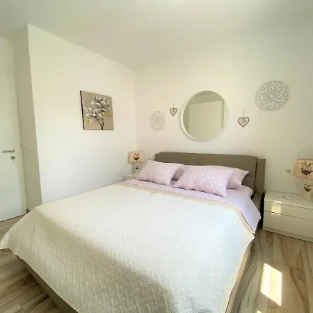 Apartament Lux Sea Shell With Jacuzzi Makarska
