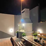דירה Lux Sea Shell With Jacuzzi *