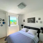 Lux Sea Shell With Jacuzzi דירה *
