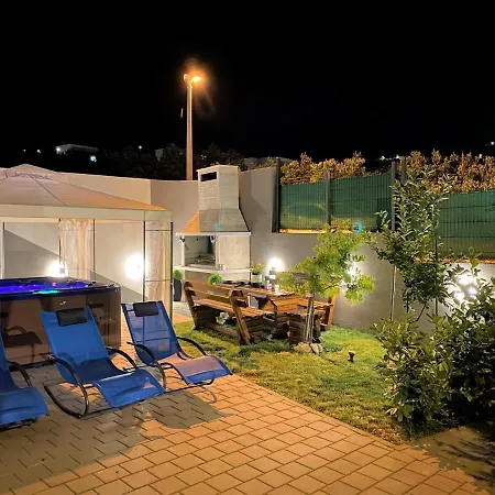 Lux Sea Shell With Jacuzzi Apartmán