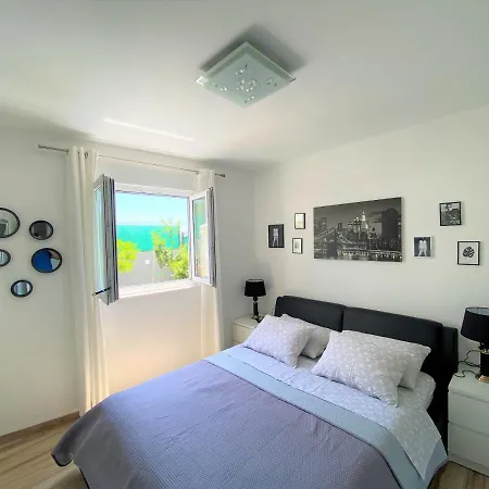 Lux Sea Shell With Jacuzzi 아파트 *