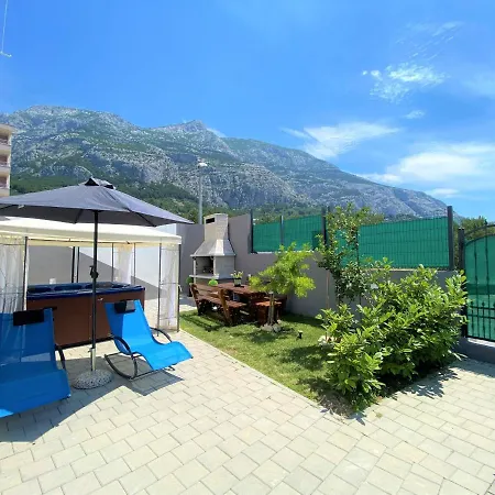 Lux Sea Shell With Jacuzzi * Makarska